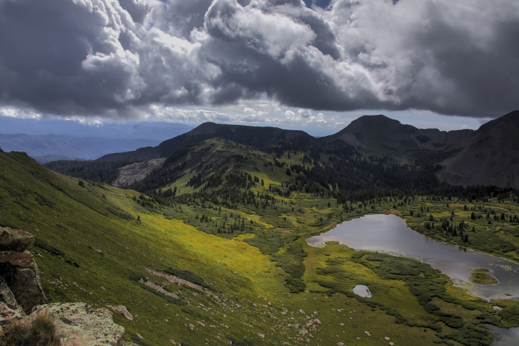 Scenic_CO_ColoradoTrailSeg27-1_20240813_11688-11690